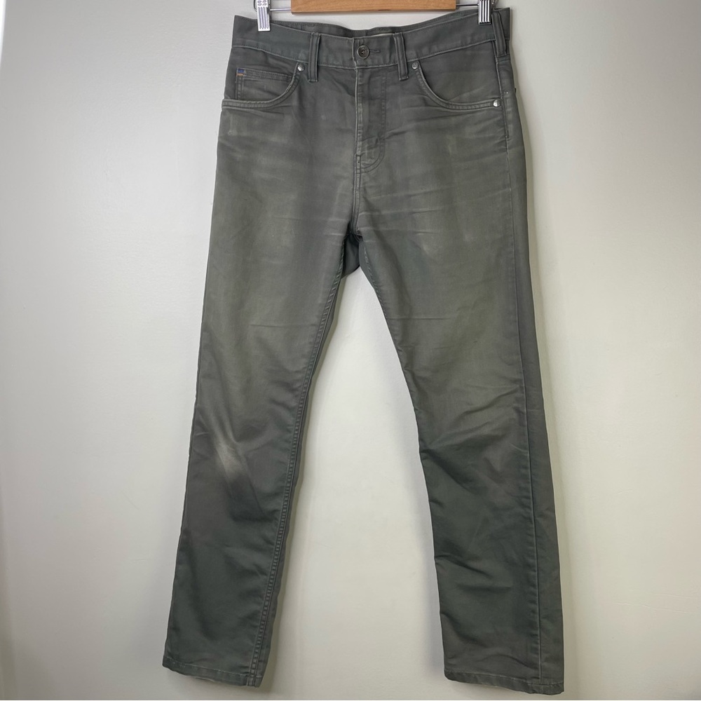 Patagonia Men’s Gray Straight-Leg Jeans with Modern Fit Iron Clad Size 30x39